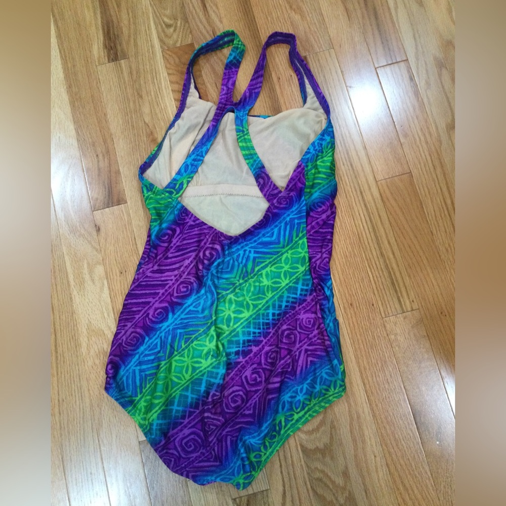 Speedo size 10/12 multi color 1 piece swimsuit, built-in bra - Picture 2 of 2